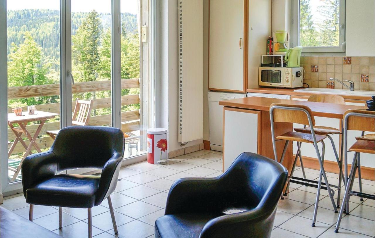 Cozy Apartment In Premanon With Kitchenette Luaran gambar