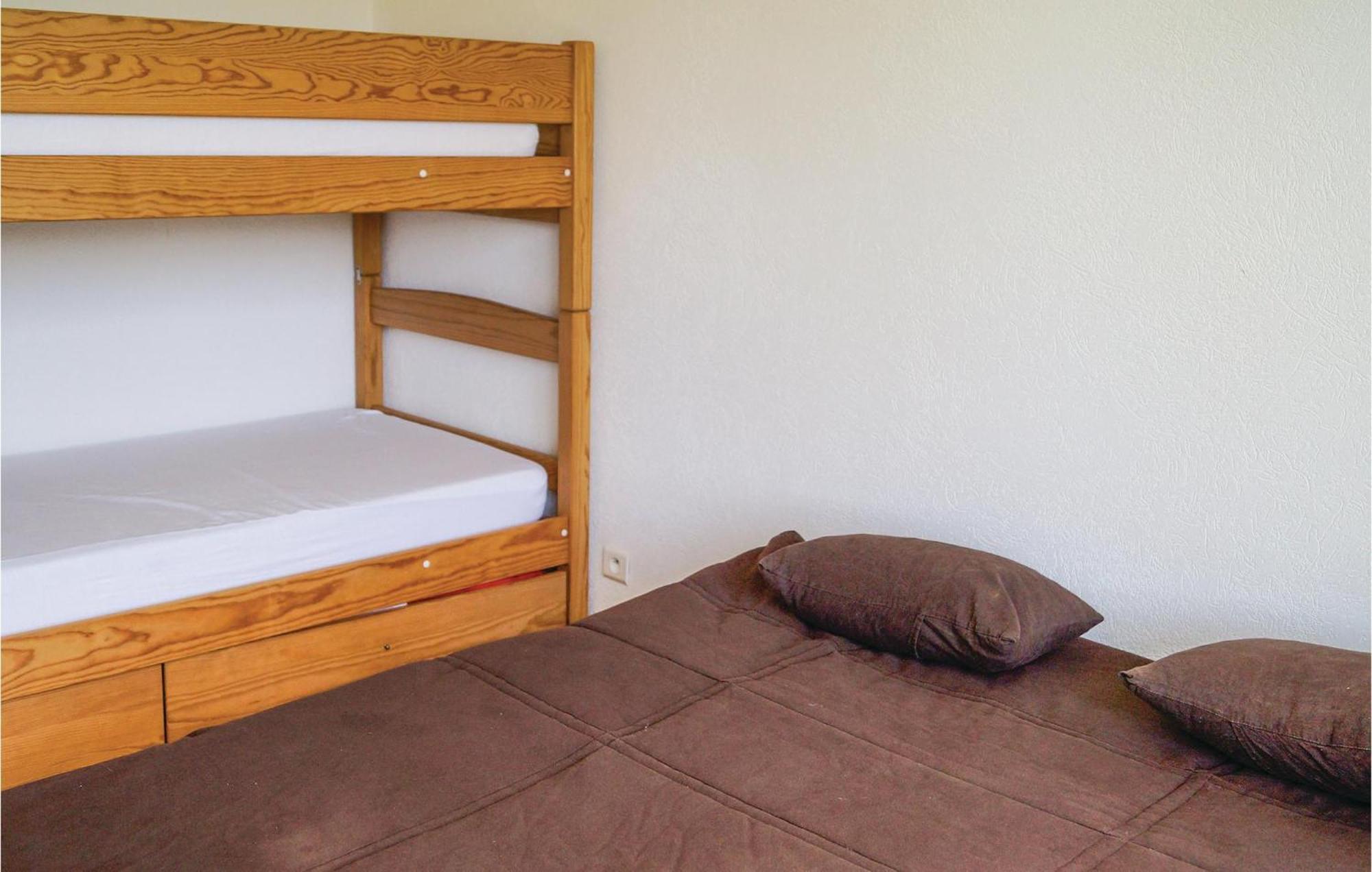 Cozy Apartment In Premanon With Kitchenette Luaran gambar